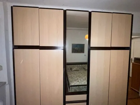 Ormar 5 krilni Śavrić kao nov