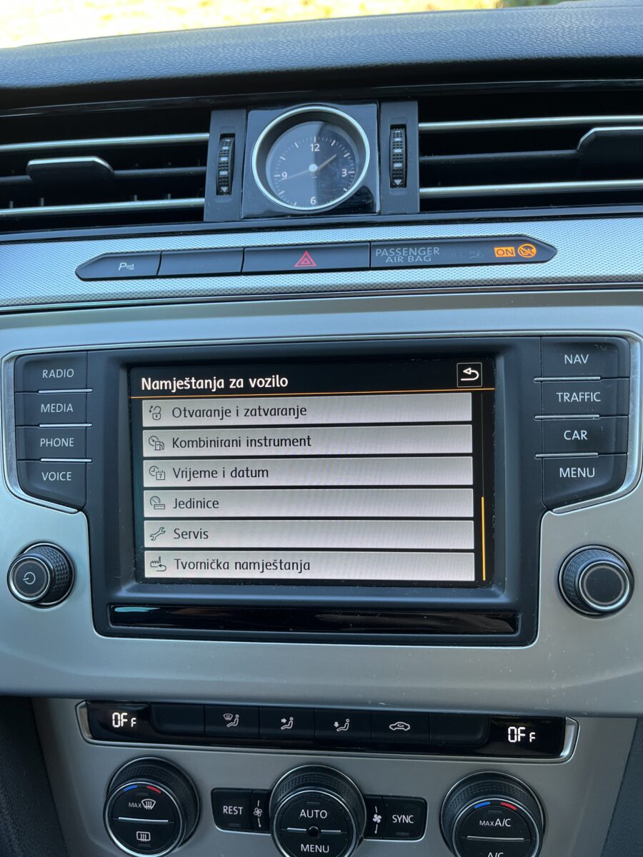 Wv Passat Variant 1,6Tdi Bluemotion